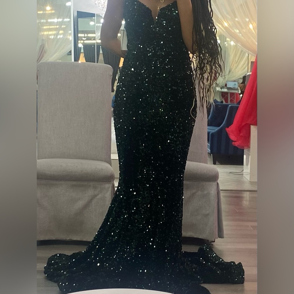 Never worn